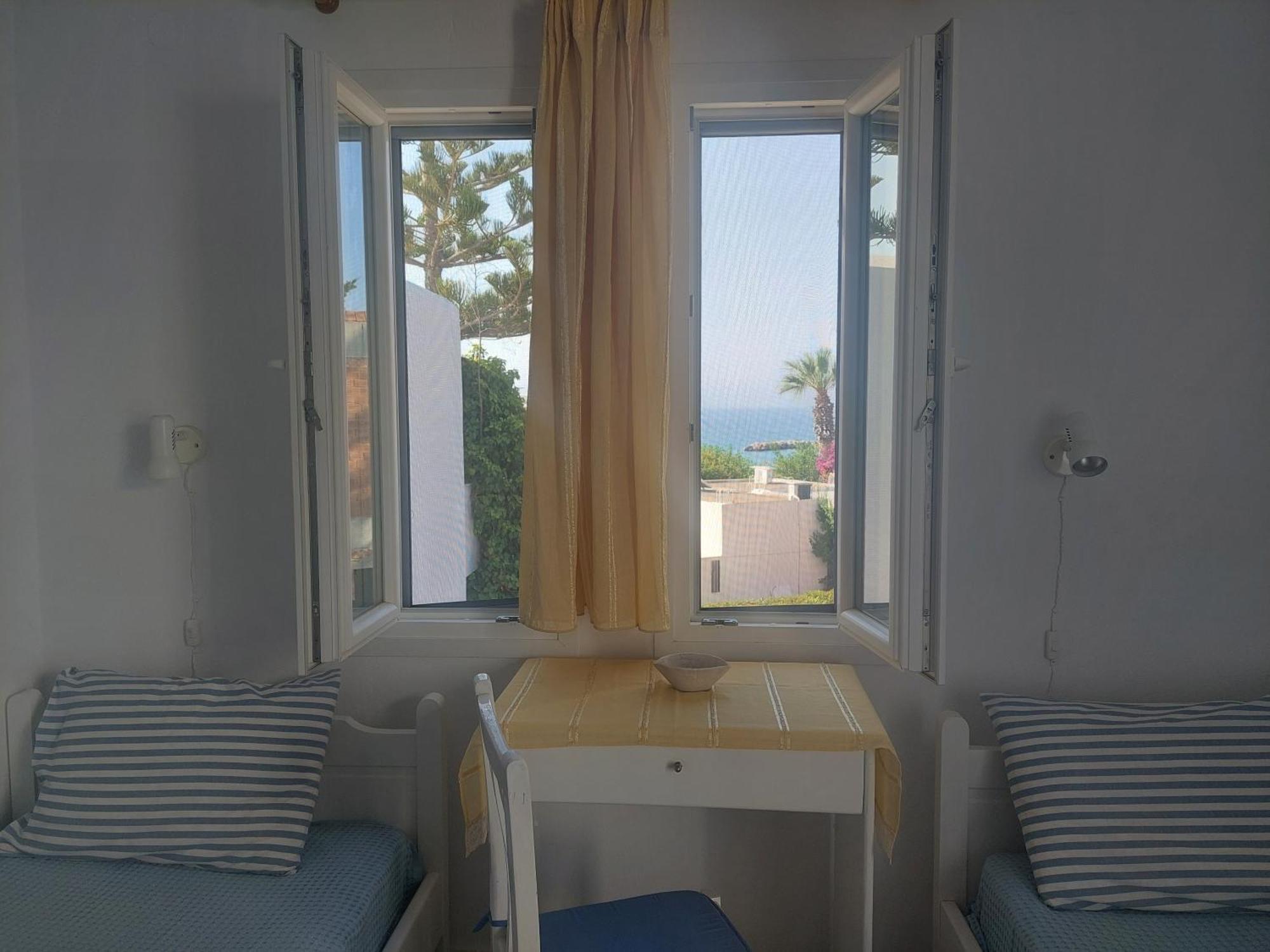 Kiki'S Dream Apartment Balcony With Sea Views Chrisi Akti  Exteriör bild